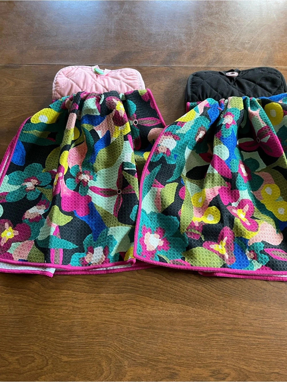Target Floral potholder top Set in Pink & Black